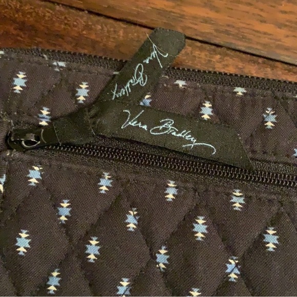 Vera Bradley Large Zip Around Wallet Clutch - Picture 4 of 5